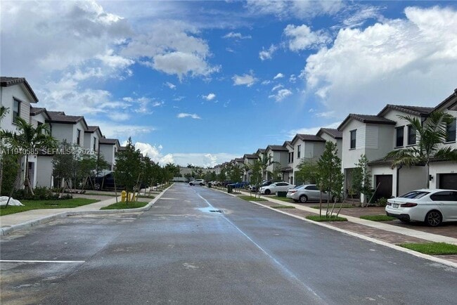 Photo - 15955 SW 2nd St