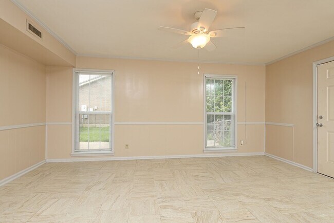 Photo - 5817 Carriage Brook Rd House