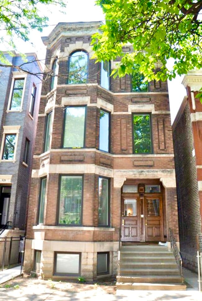 Building Photo - 930 N Wolcott Ave Unit 2