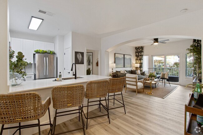1000 West, Charleston, SC, Kitchen - 1000 West Rental