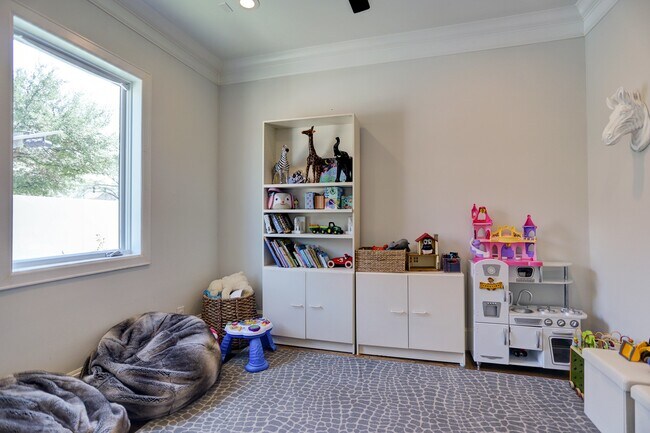 Photo - 1632 Potomac Dr