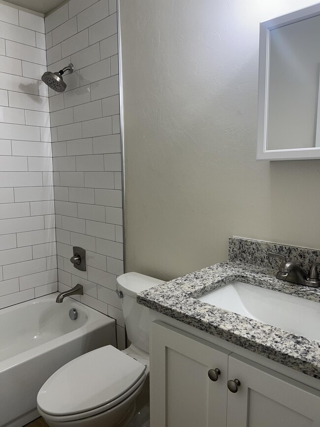 Photo - 221 W Himes St