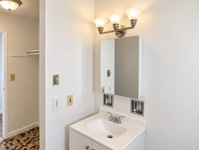83 Brevator St Unit 2nd Floor