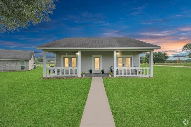 Building Photo - 4427 Pool Hill Rd Rental