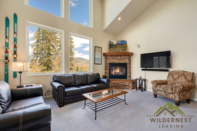 Photo - Bright and updated 3 bedroom with loft, In Unit Washer & Dryer, Large windows