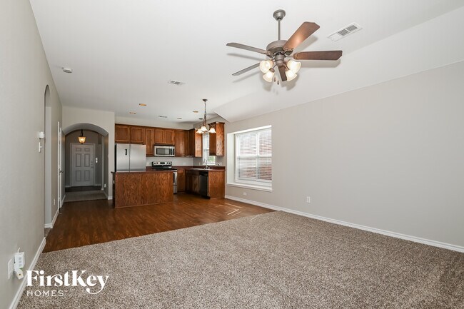 Photo - 1309 Honeywood Ln