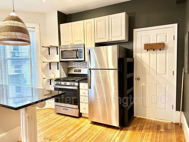 Photo - 3155 Mt Pleasant St NW Unit 204