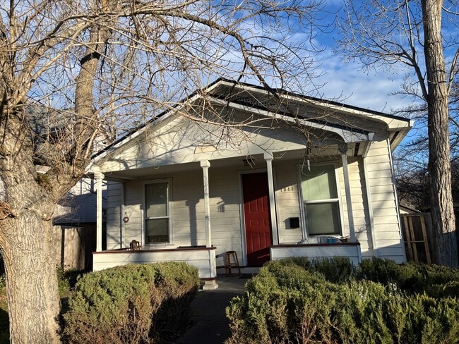 Photo - 1041 E Main St