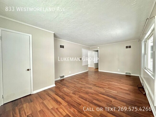 Photo - 833 Westmoreland Ave