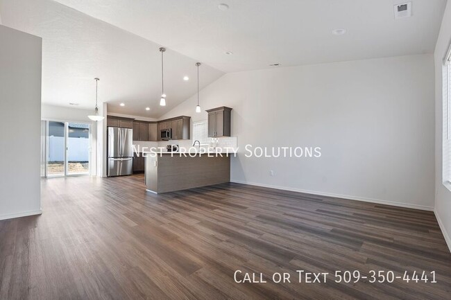 Photo - 422 N Washington St