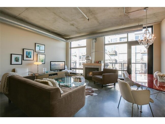 Photo - 720 N 4th St Unit 613