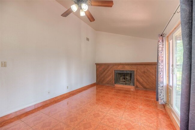 Photo - 25634 Chestnut Ln