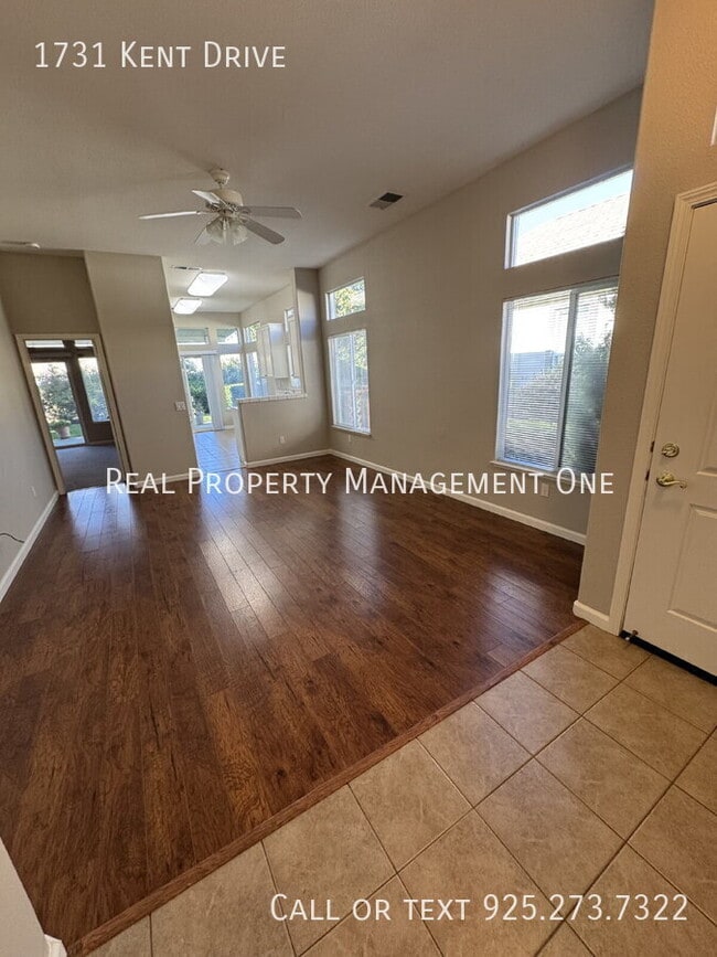 Photo - 1731 Kent Dr