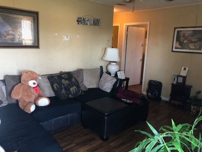 Photo - 2 Bedroom 1 Bathroom Duplex in Winterville!