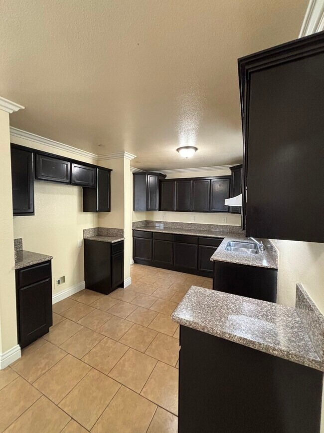 Photo - 231 E 97th St