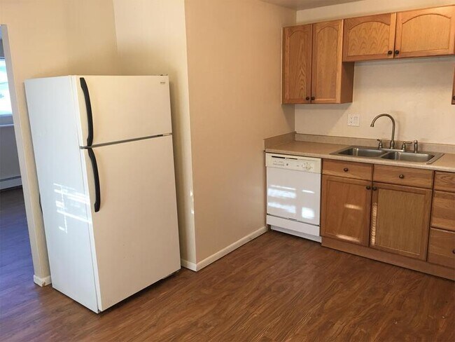 Photo - 6850 Western Pl