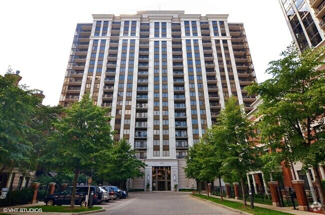 Building Photo - 1322 S Prairie Ave Unit 1102 Rental