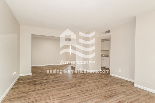 Photo - 11020 Linnell Dr