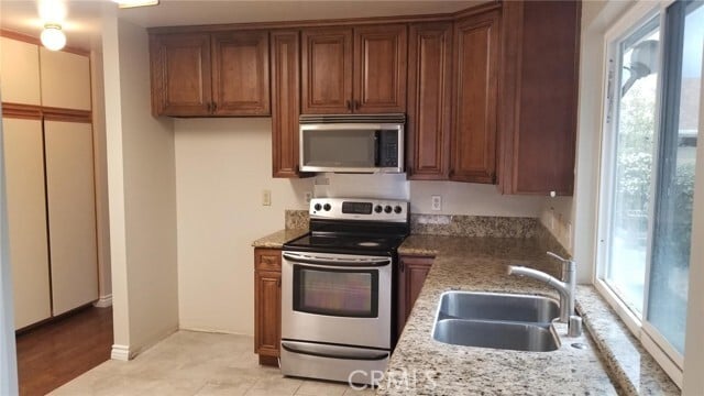 Photo - 12341 Carnaby St