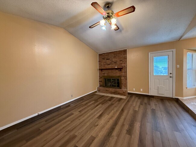 Photo - 2308 Ridglea Ct