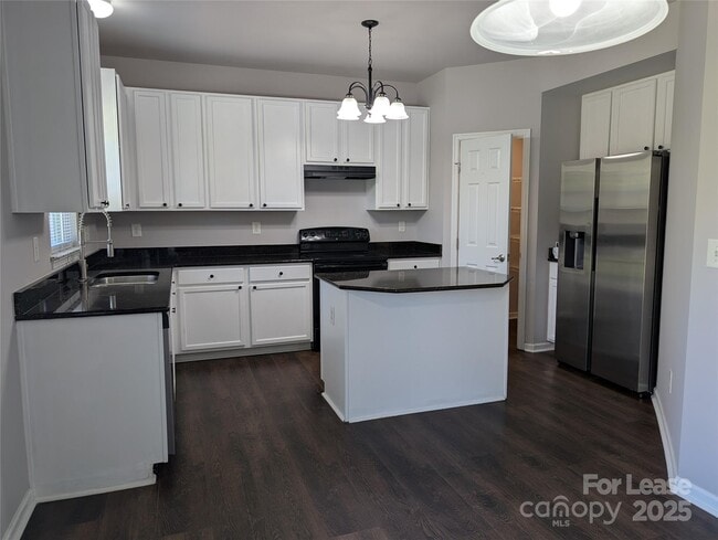 Photo - 4432 Roundwood Ct