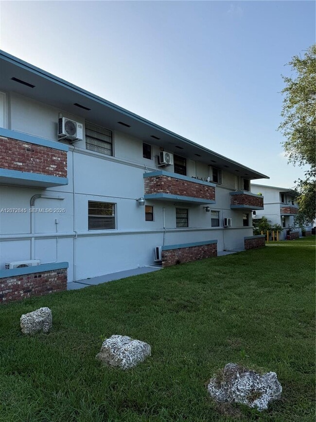 Photo - 4450 SW 67th Ave Unit A