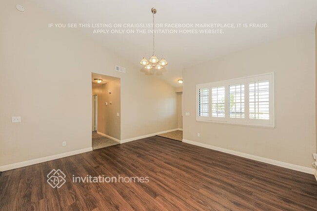 Photo - 5973 Maybelle St