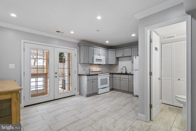 Photo - 9838 Town Ln