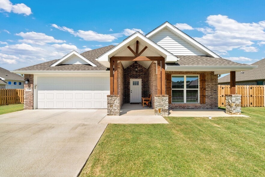 2289 Overlook Wy