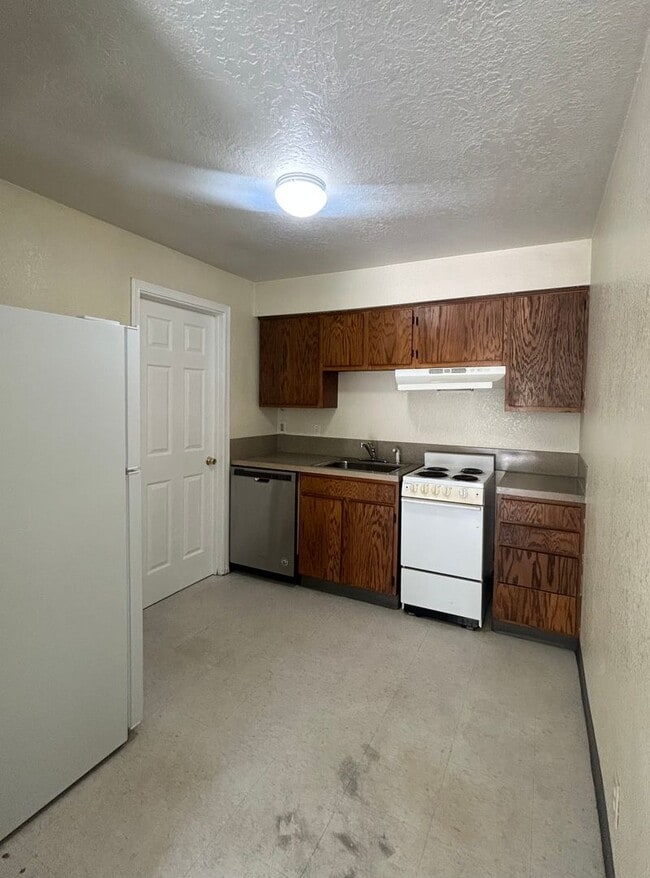 Photo - 2217-2221 Lee St SE Unit 2219 Lee St SE