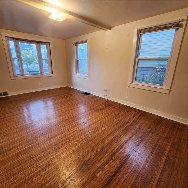 Photo - 153 Steko Ave