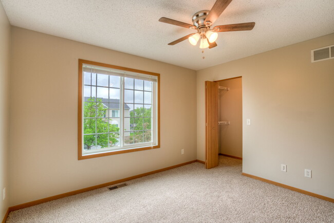 Photo - 15517 Foghorn Ln Townhome