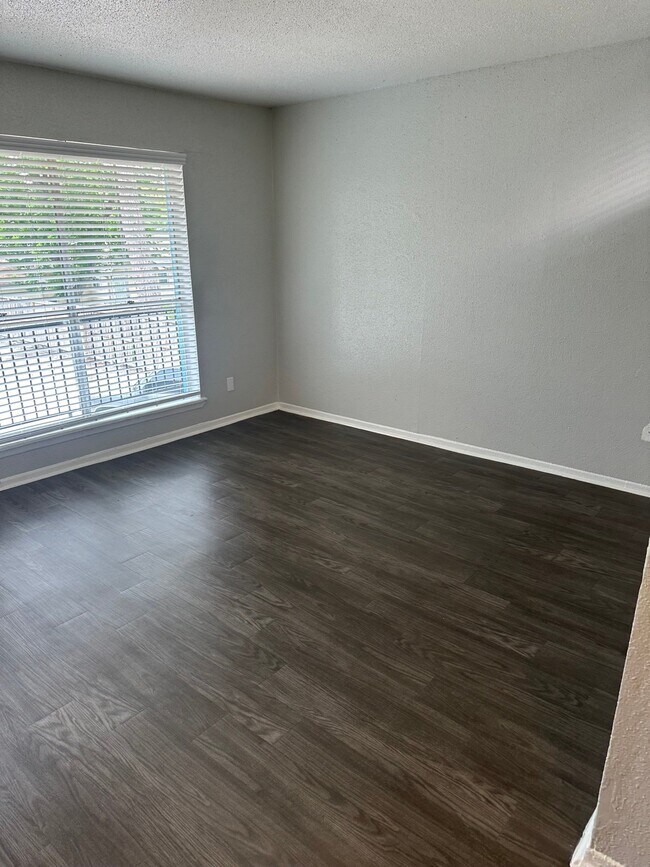 838 Oak St Unidad 2
