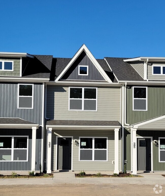Building Photo - Luxury Townhome For Rent Near Billy Dunlop...