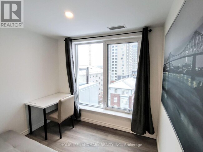 Photo - 268 Lester St Unit 711