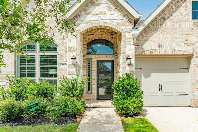 Building Photo - 10318 Granite Ct