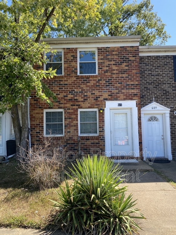 Building Photo - 611 Anvil Rd Rental