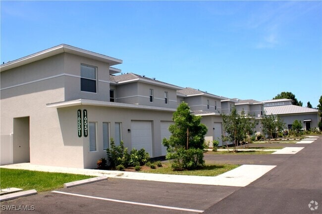 Building Photo - 16550 Bent Palms Cv Rental