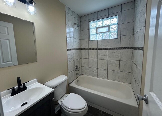 Photo - 1121 8th Ave