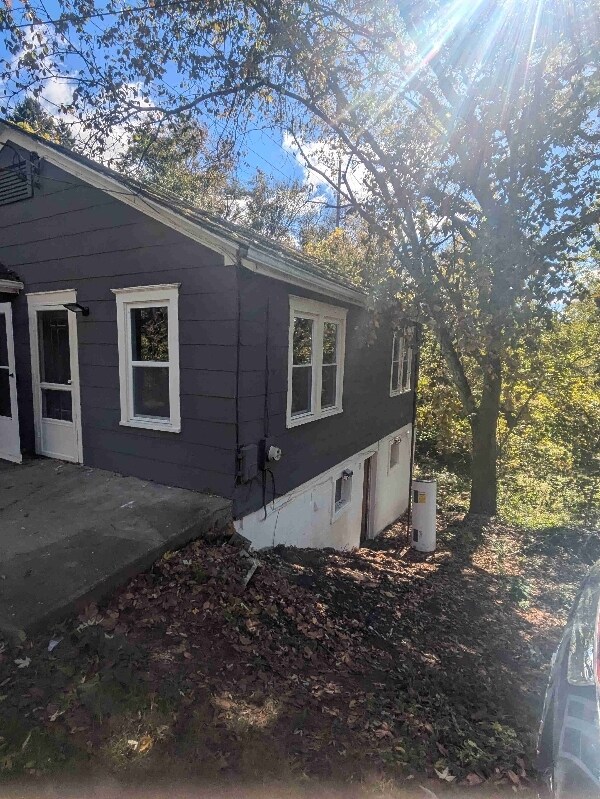 1052 St Clair Ave House House Rental in East Liverpool, OH