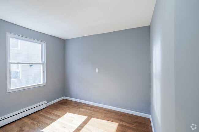 2BR, 1BA - 400SF - Bedroom - 42-52 Essex St