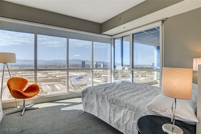 Photo - 4575 Dean Martin Dr Unidad 3008