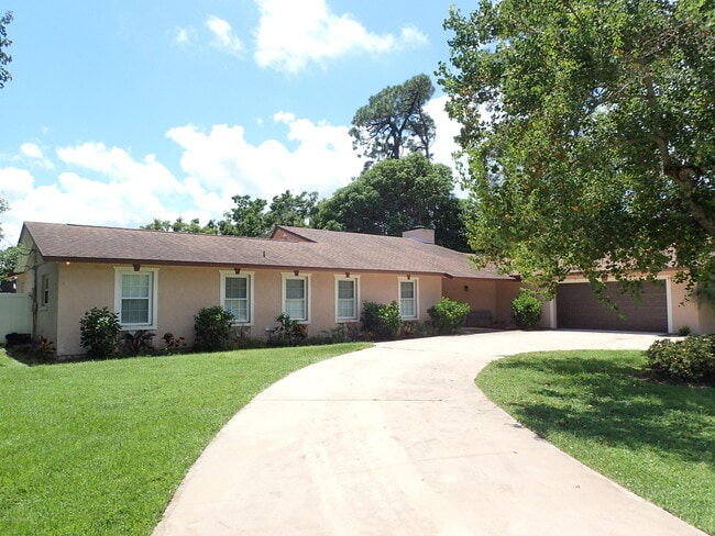 Photo - 525 Hidden Creek Dr