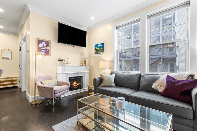 Photo - 170 W Fifth St Unidad 1