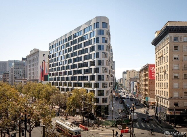 Photo - 960 Market St