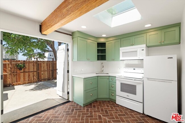 Photo - 3156 W 74th St House