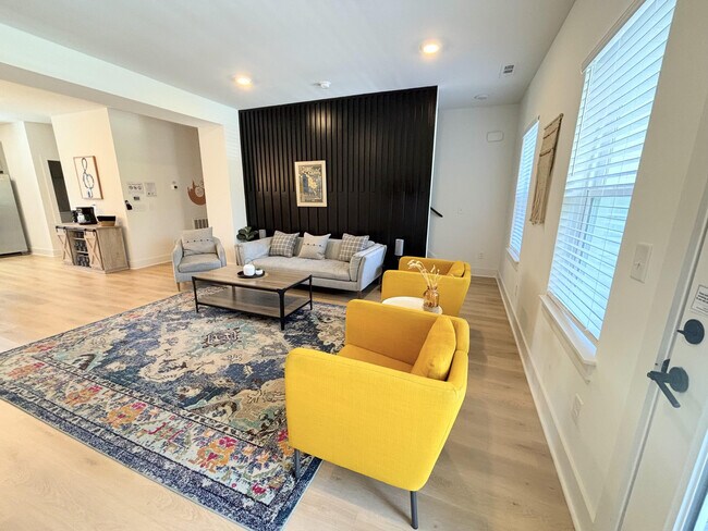 116 Fitzgerald Dr Unit SI FL3-ID1039083P