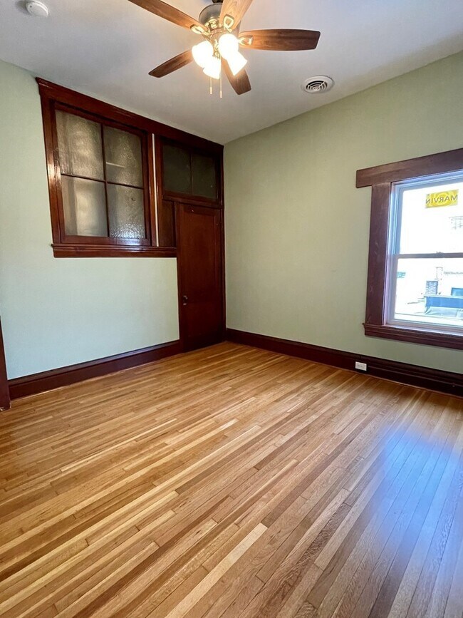 Photo - 358 Broad St