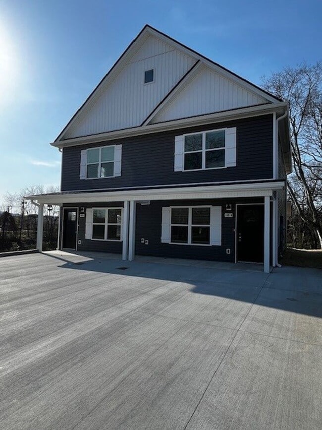 Building Photo - 106 A Piedmont Dr Unit 106 Piedmont Dr.- A