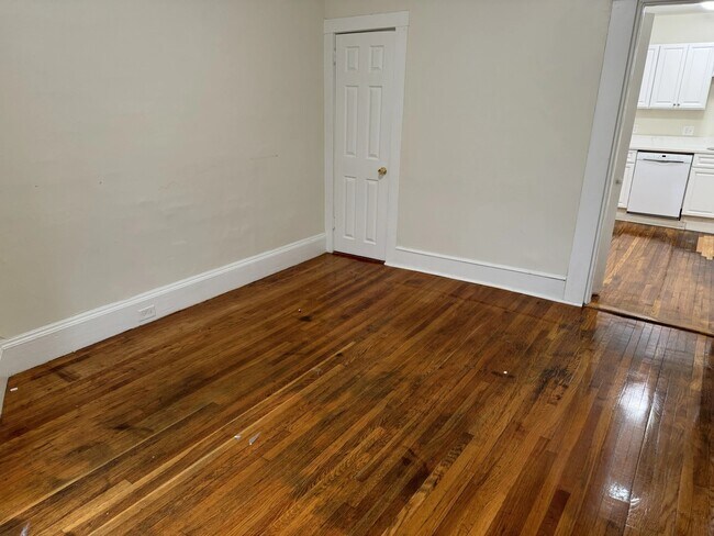 100 River St, Cambridge, MA 02139 - 100 River St Unit 2